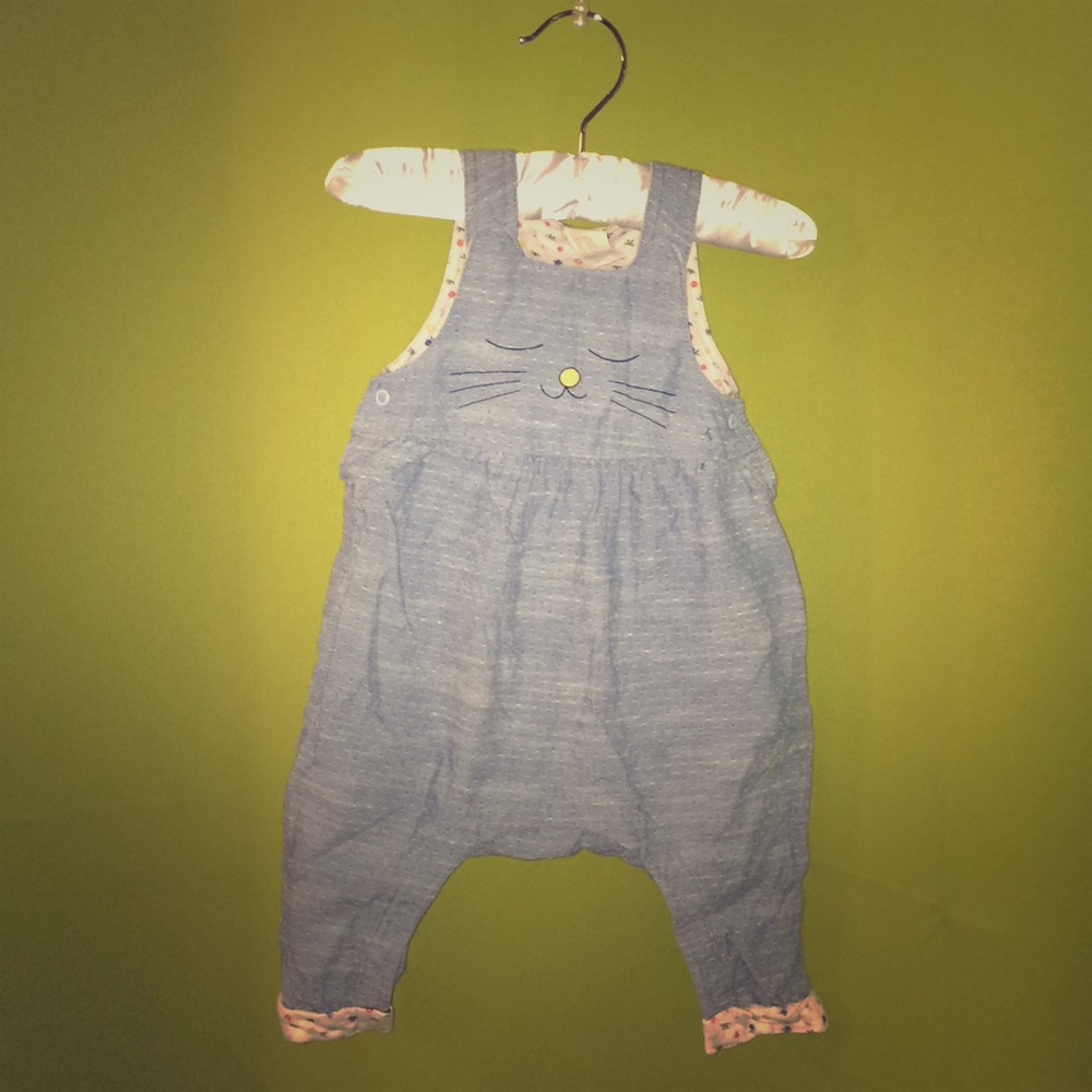 Kitty overalls 🤭😍😭